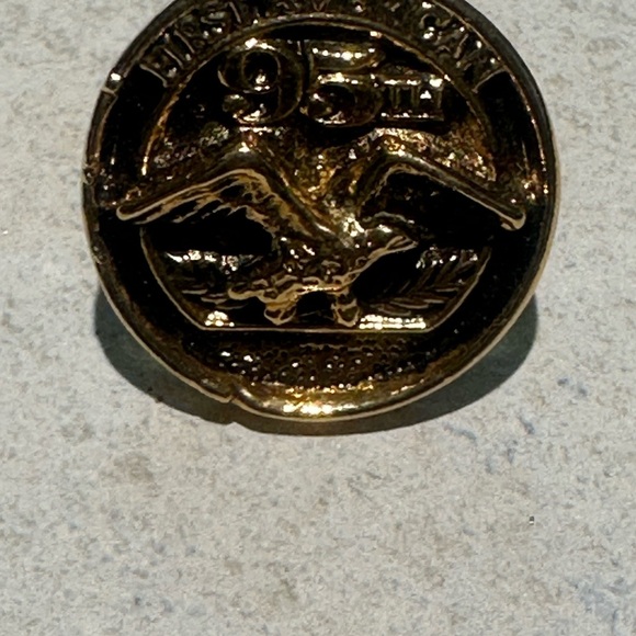 FIRST AMERICAN TITLE INSURANCE Assorted Lapel/Hat Pins. Vintage - Picture 3 of 7